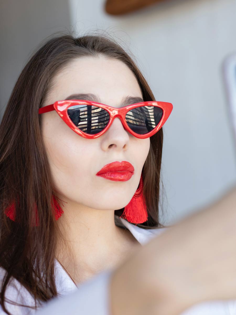 Red sunglasses – Image 2